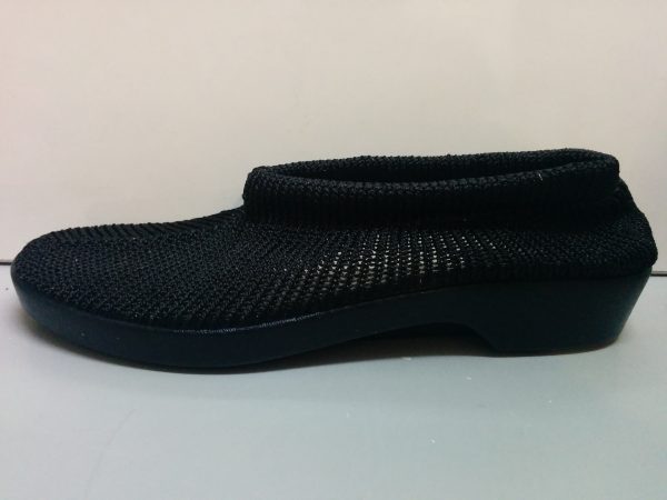 נעל מרושתת אוורירית לנשים דגם 0129