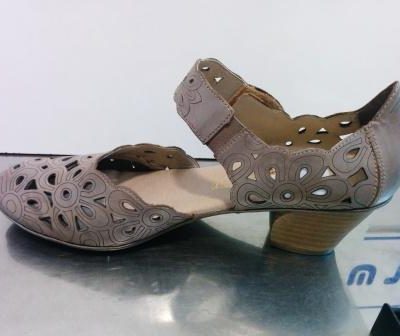 נעל עקב קייצית לנשים דגם 45087