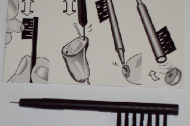 ניקוי מכשיר שמיעה